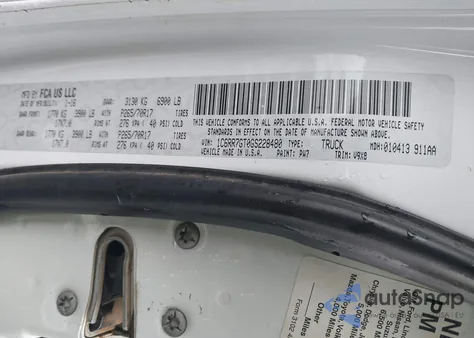 2016 Ram 1500 Slt z USA, uszkodzony, nr VIN 1C6RR7GT0GS228480